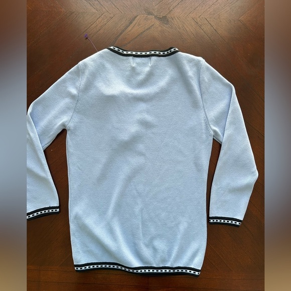 Finity Light Blue Sweater with Black Trim size L little - Picture 2 of 6